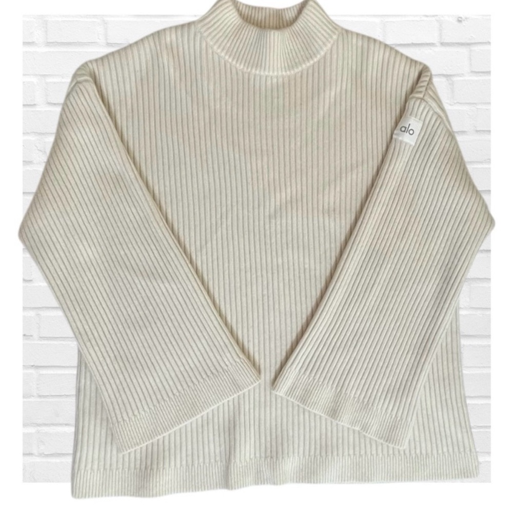 ALO Yoga Cashmere Wool 1X Cream Ribbed Sweater Oversized Bell Sleeve Old Money
